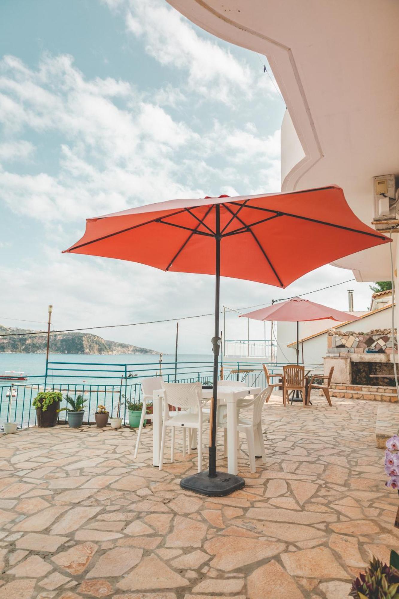 Rooms By The Sea Himare Buitenkant foto