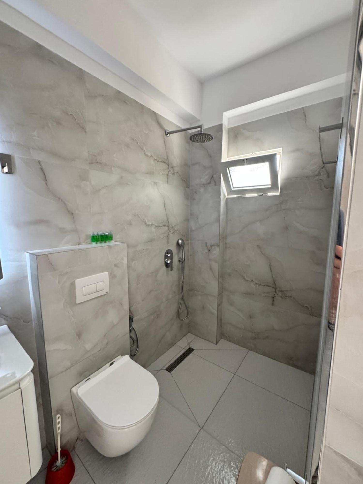 Rooms By The Sea Himare Buitenkant foto